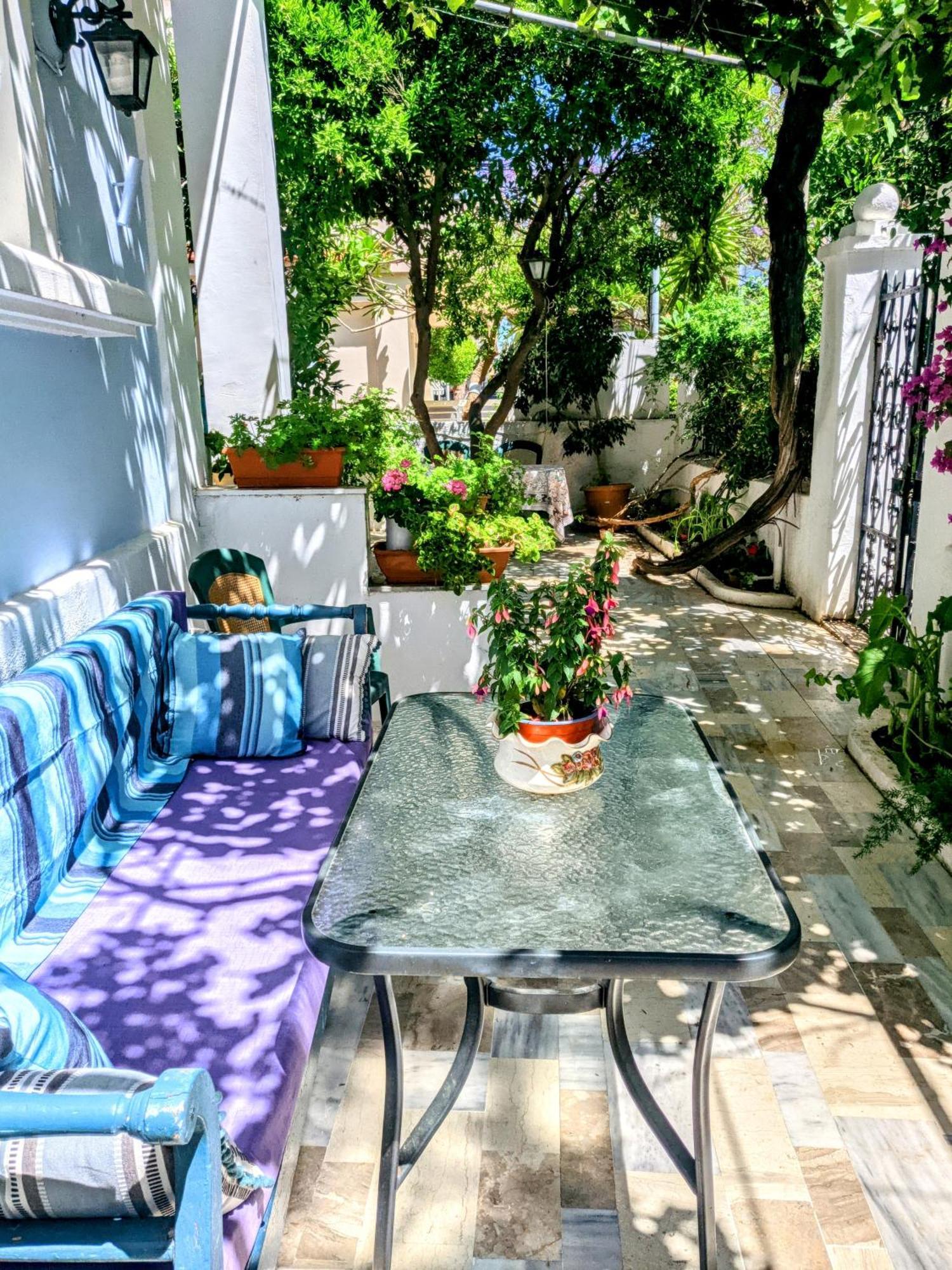House With Garden In City Of Rhodes Rhodes City Exterior foto